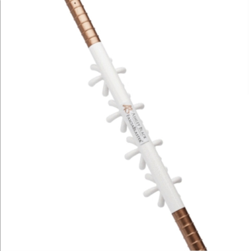 Ashley black FasciaBlaster w/ oils